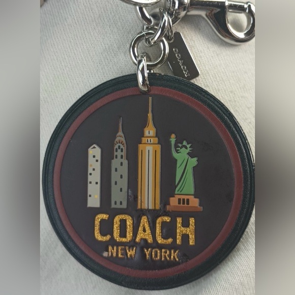 COACH New York Skyline Supple Leather Keychain & Bag Purse Charm NEW NWOT - Picture 1 of 5